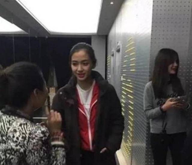 路人拍摄的明星照片,热巴高颜值,高圆圆是真女神,杨洋