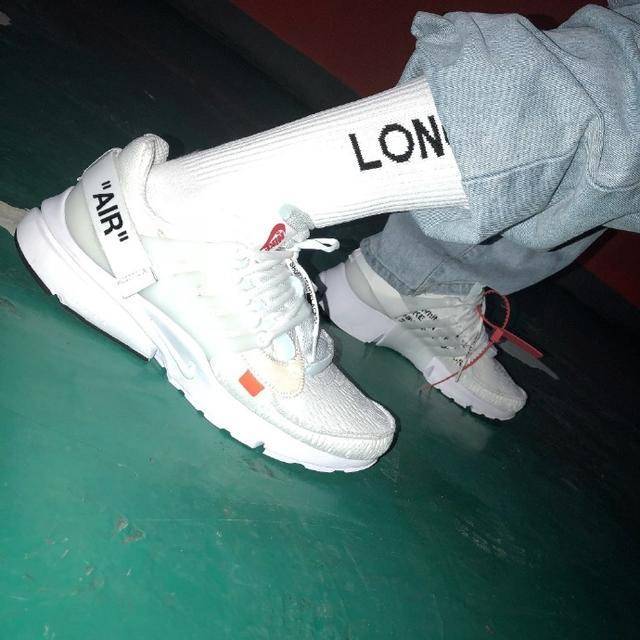 爱鞋狂魔白敬亭又晒新鞋啦!virgil abloh x nike air