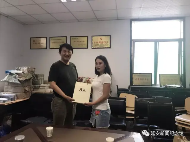 延安新闻纪念馆与延安大学文学院进行合作交流座谈