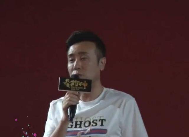 黄渤111字评价《我不是药神》徐峥笑了,姚晨的