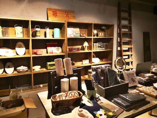 两岸匠人齐聚安海文创市集 展示创意好物
