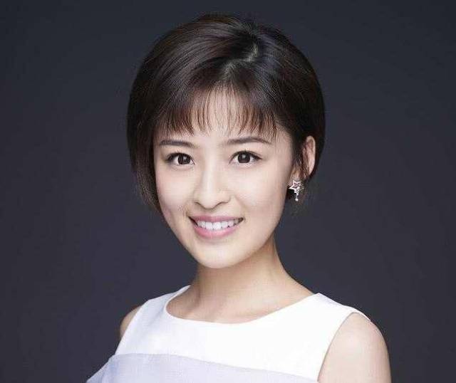 细数《豪门盛宴》的历届美女主持人,刘语熙变预言家,马凡舒最美
