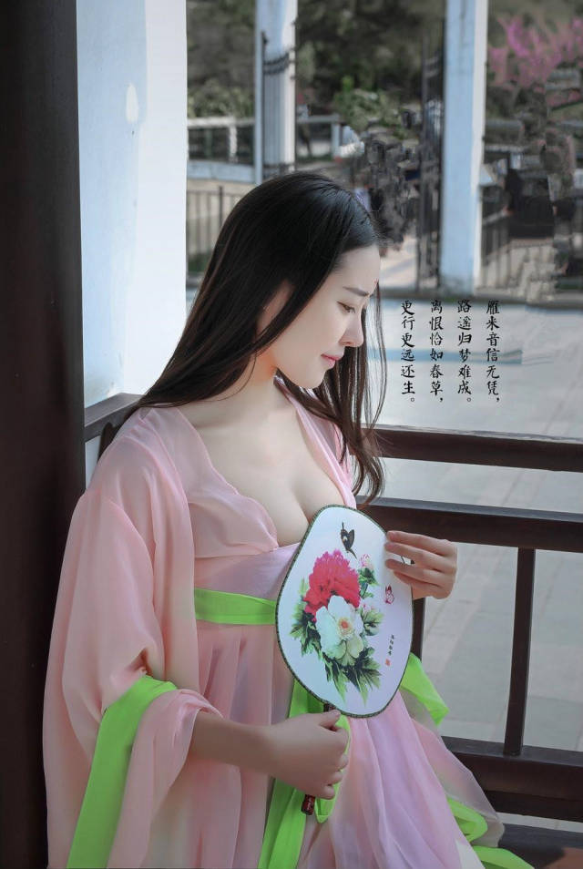 美女摄影:古装美人醉红尘