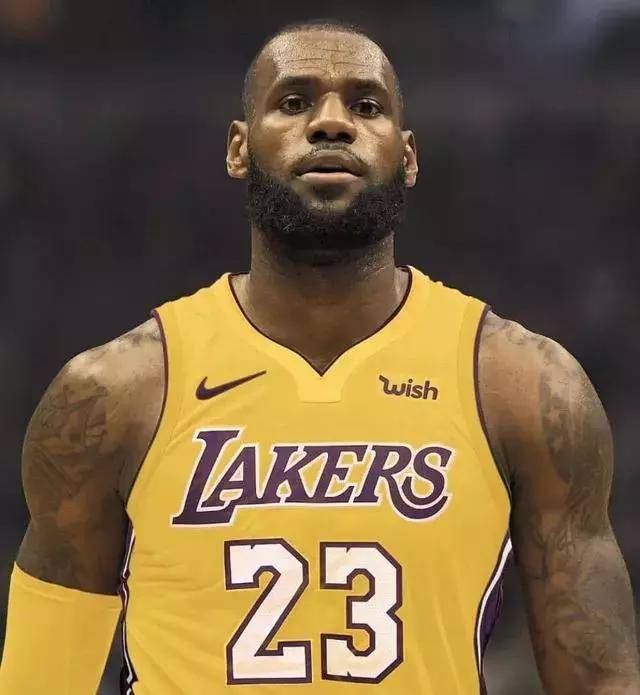 詹姆斯正式进入洛杉矶湖人队,是时候喊出那句
