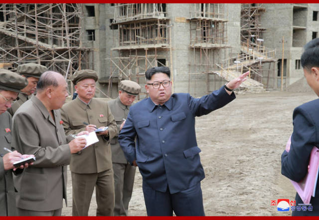 朝鲜最高领导人金正恩视察三池渊郡