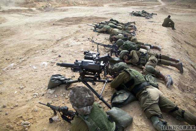 在演习中,可以看到mk47"打击者"40mm榴弹发射器,以色列军队装备了