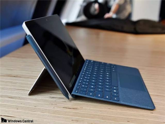 对标ipad,10英寸微软surfacego来了立打底教程焊视频图片