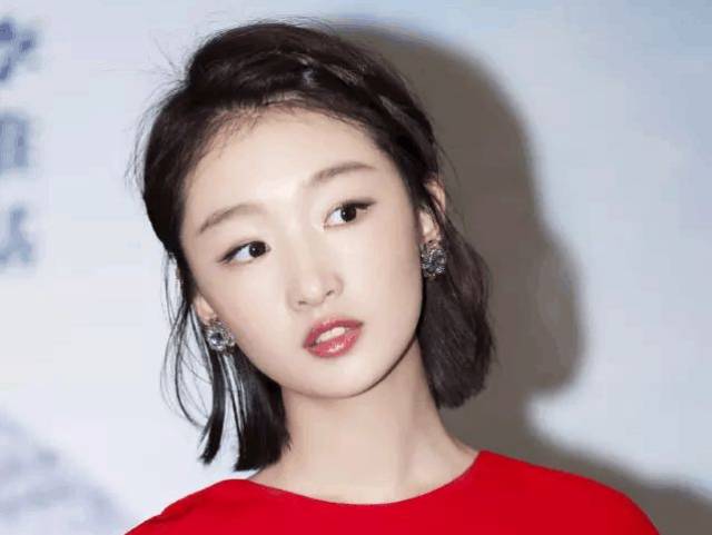 各大女明星的颜值巅峰 886de07eb3e843bcafa7018cef43840c.jpeg