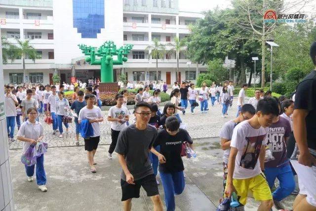 新兴一中退休教师黎汝肇先生生前承诺捐资2000万元重建中座楼及教学