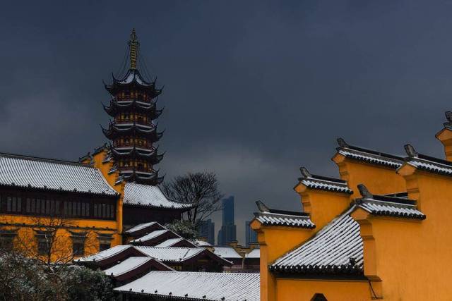 南朝四百八十寺金陵城中鸡鸣寺