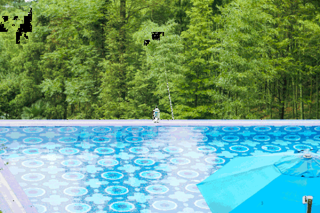 莫干山|花700万造7间房!270°星空山景无死角,竟用山泉水做泳池!