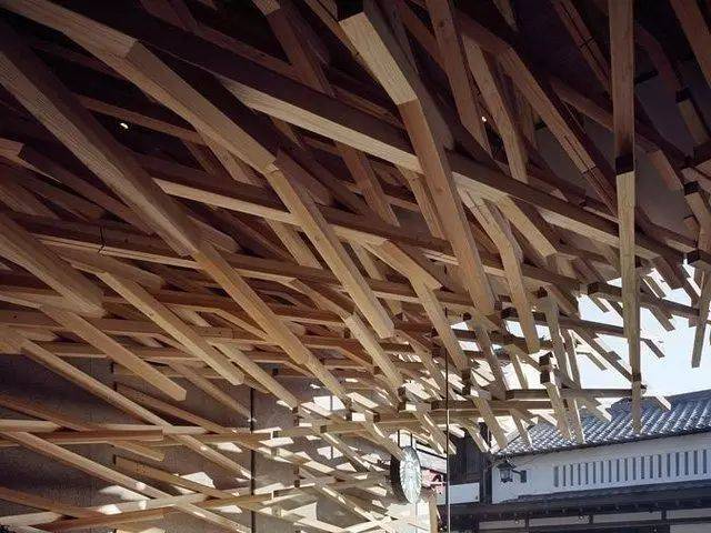 隈研吾:用"负建筑"与"反造型"塑造新时代的东方美学
