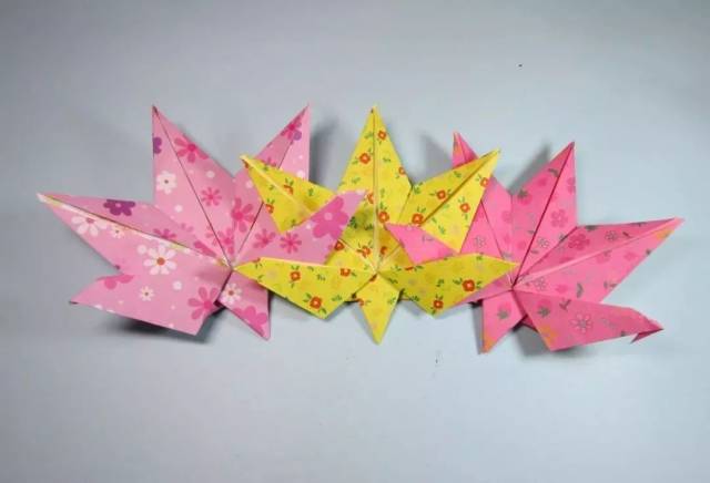儿童手工折纸枫叶,4分钟仅用一张纸就能折出漂亮的枫树叶子,diy手工