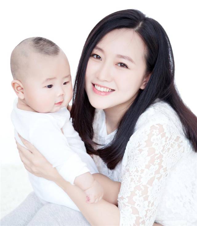 潘长江女儿长相, 潘长江外孙身高, 为何都完美错过了他的基因?