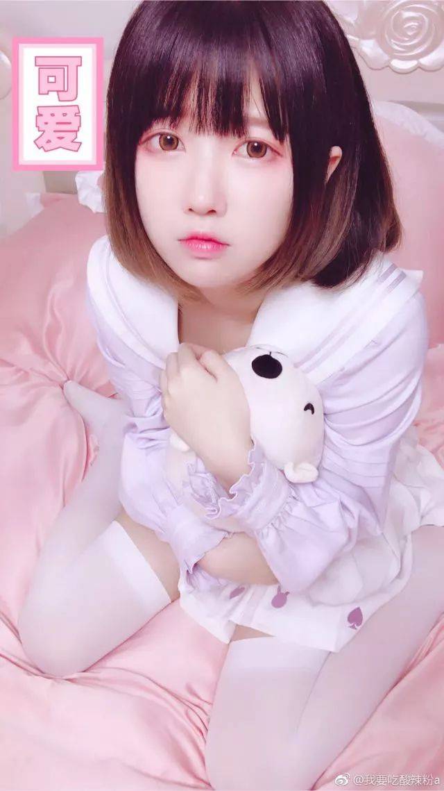 贱圣:5分钟内我要这位小姐姐的所有资料,安排!