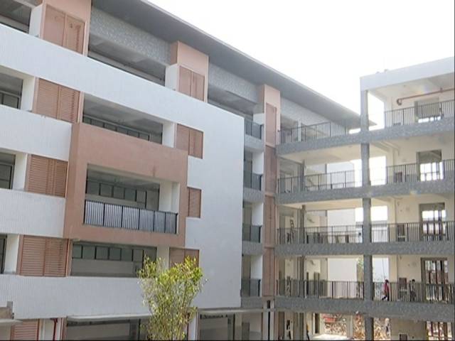 广西建工二建公司广西大学附属中学崇左校区项目副经理 李小文