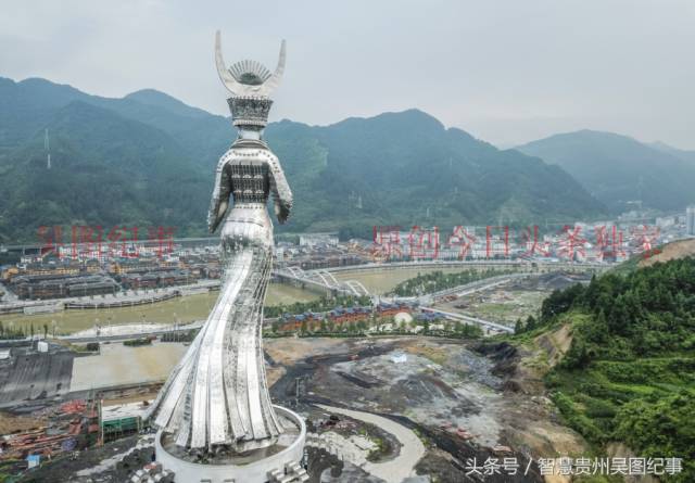 贵州:航拍国家非遗二十多层楼高的白色金属仰阿莎女神