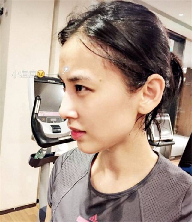 黄圣依曝素颜运动照 展现完美侧脸如少女