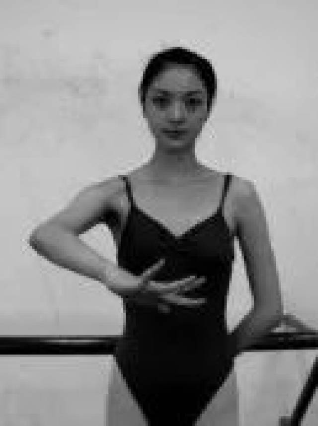 古典舞手形、手位与基本舞姿(图释)