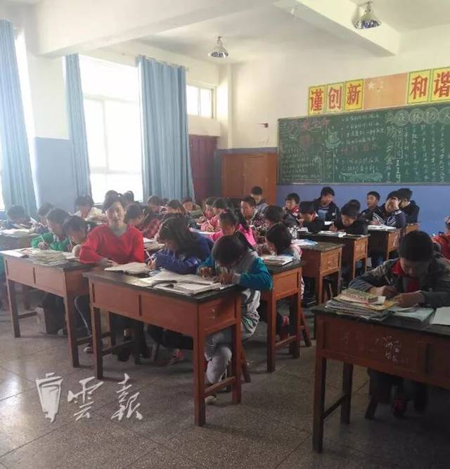 丽江宁蒗战河乡中心完小 李清丽