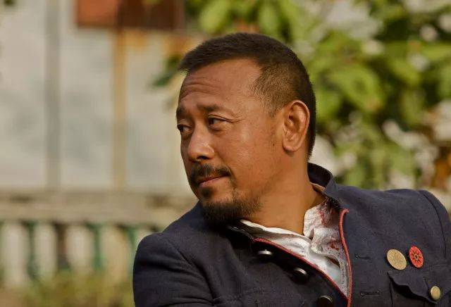 今日影评|他的眼里,总装着荷尔蒙四射的男人。