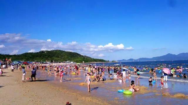 大亚湾黄金海岸 十里银滩 度假胜地  大亚湾最著名的旅游景点,也是