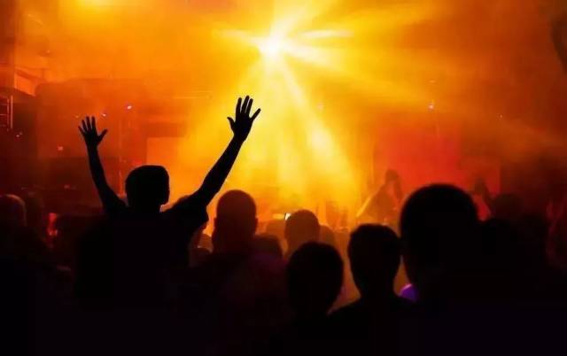 玩大了,免费邀请你去听宁波音乐港原创音乐会,就在江北万达!