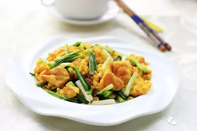 白菜虾皮炒鸡蛋