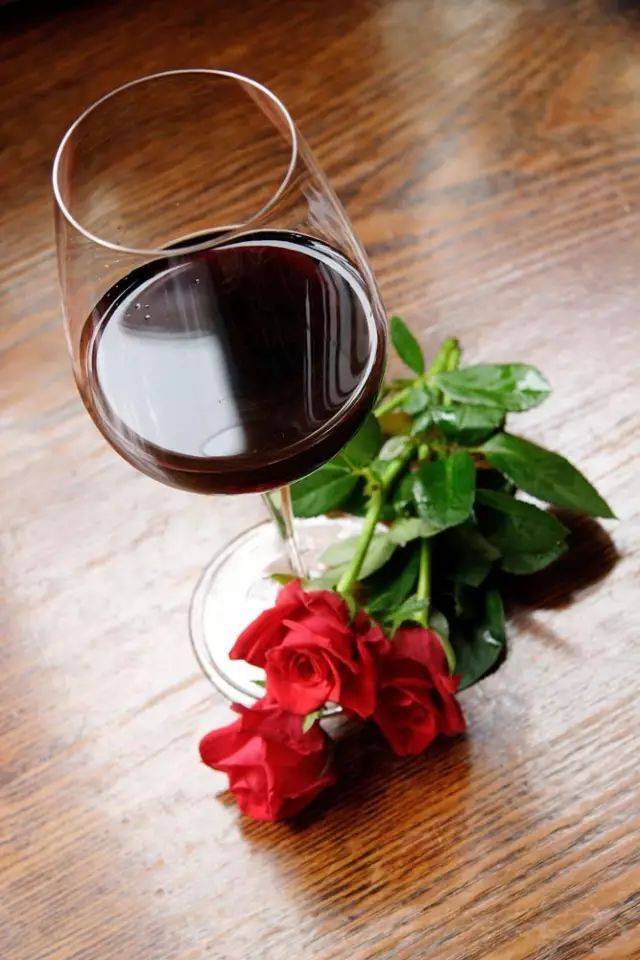 自然界浪漫cp之最:玫瑰与葡萄酒的前世今生