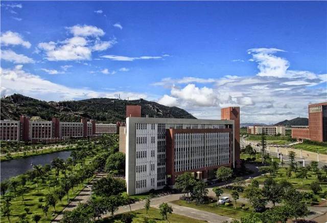 插本学校推荐16——吉林大学珠海学院