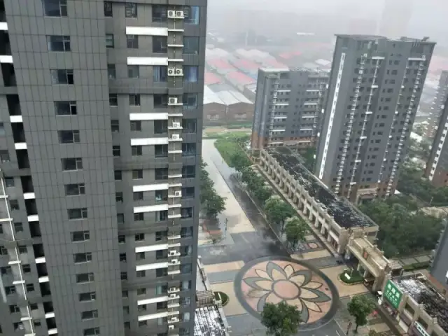 昨夜暴雨突袭! 记者奔赴各地, 发现……