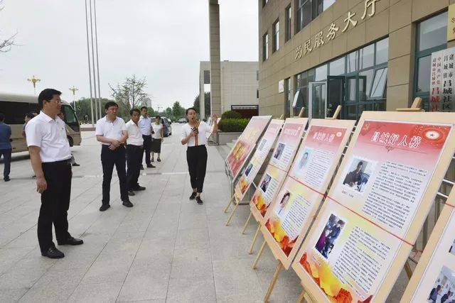 会上,市委常委,宣传部长赵莉,副市长王大鹏分别就创建全国文明城市和