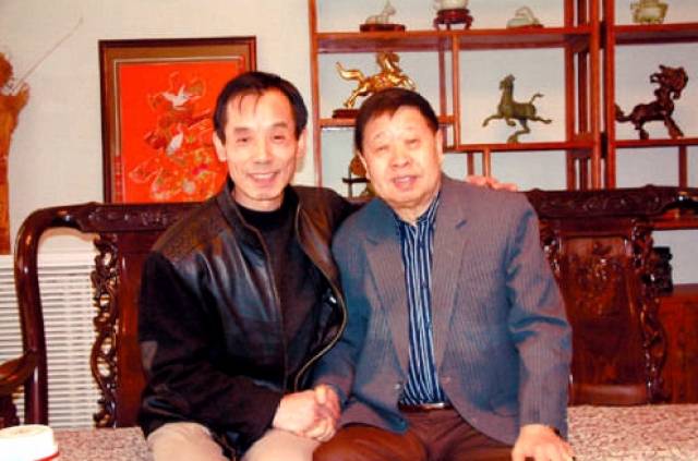 苗阜发文与马季弟子常佩业相聚,喝白酒不知会不会影响