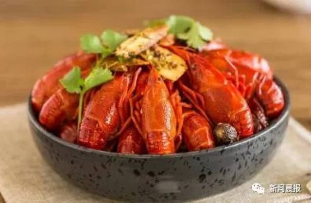 小龙虾不能与什么食物同食 deac359efc914bfcab5bd8b80203a77c.jpeg