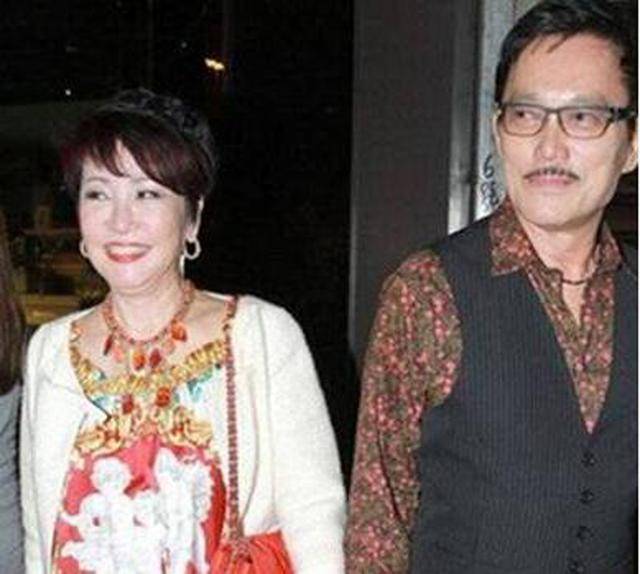 嫁给渣男被辜负一生, 可却生了个天王儿子, 如今生活打脸渣男
