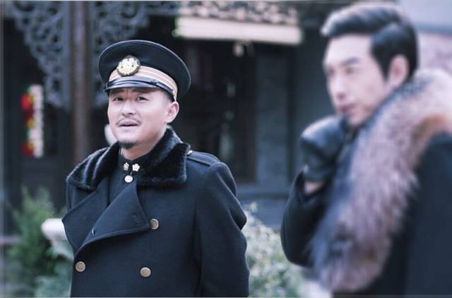 电视剧《八方传奇》热播 张钧译帅气警察装被赞