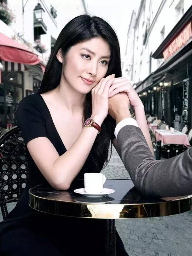 杨超越有什么好羡慕的,陈慧琳的人生才是多少人想要的