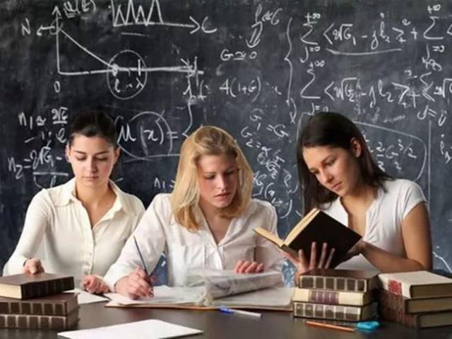 什么大学需要查祖孙三代 02eb55b49d7a4288844112773e3771b1.jpeg