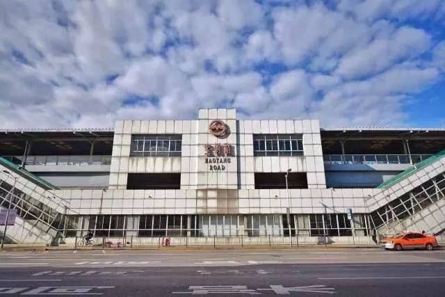【阳光·保障】三船同靠,3号线宝杨路站从容应对邮轮大客流_手机搜狐