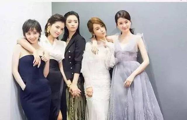 塑料姐妹情坐实?曾互骂二货,是情商低还是心机?