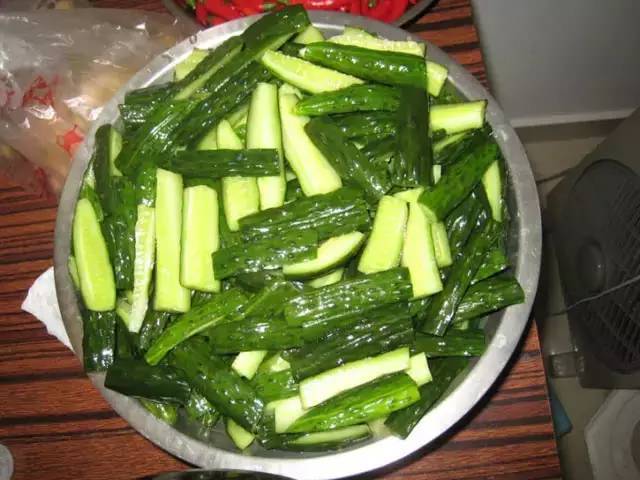 腌黄瓜怎么腌 b8f16fa630544a93b881eecfc2c6d7a2.jpeg