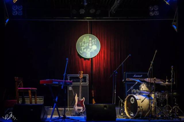 福利 | 满足每一只挑剔的耳朵,卢森堡爵士吉他大