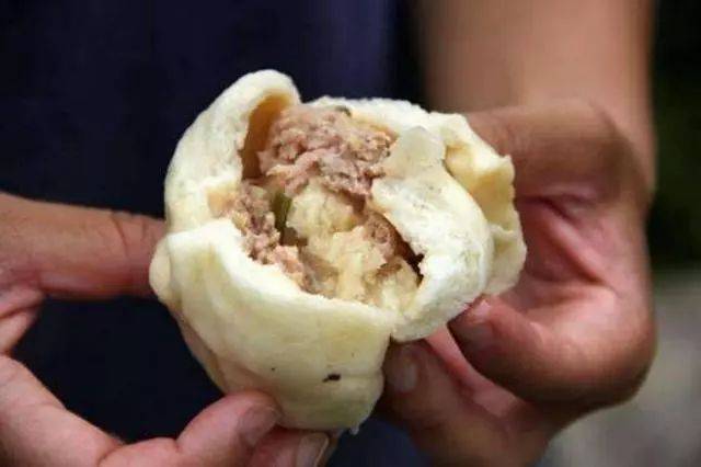 外国人第一次吃馒头是什么感觉?