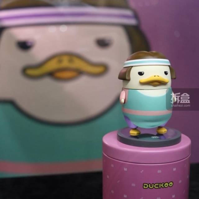 duckoo 健身鸭 披风鸭 公仔