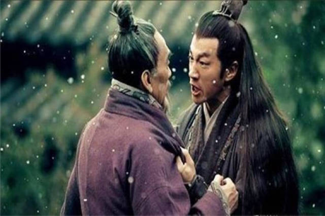 三国吕布为何被"黑"的无底线,王允一句话,点破了其中的奥秘!