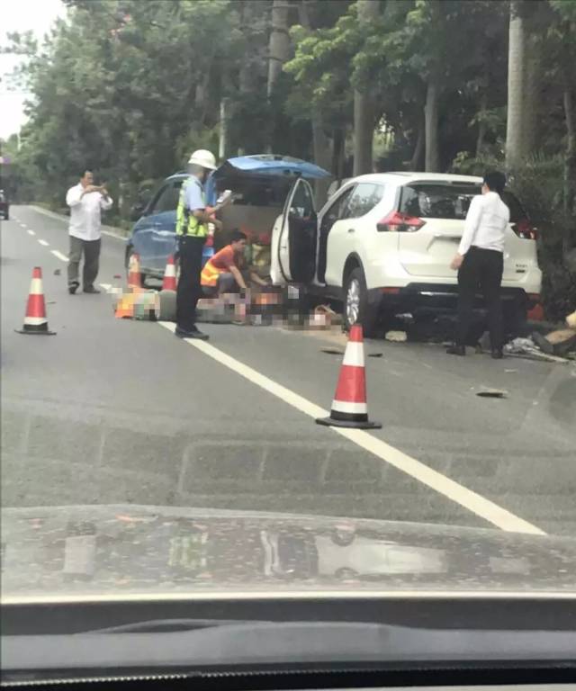 广西日产奇骏无牌试驾新车出车祸,事故导致2死8伤