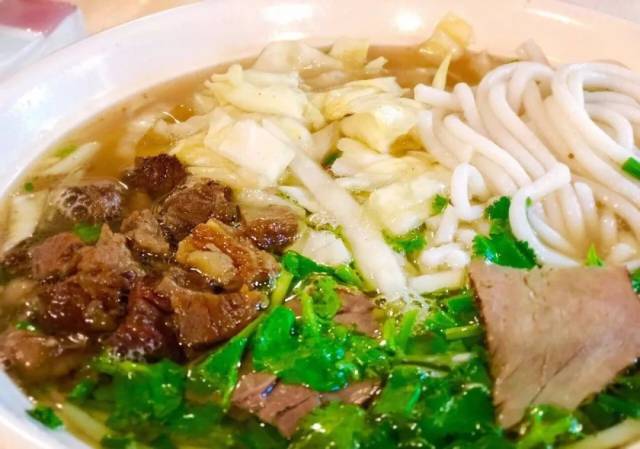 门票5折,动车5折,一站式直达,贵州邀成都人避雨!