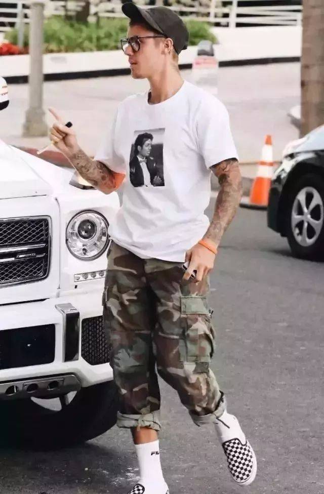 你走路带风,我走路带男人味!