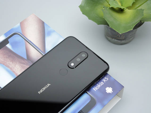 异形全面屏 双面2.5d玻璃机身 诺基亚 x5图赏