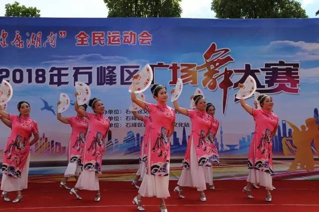 场舞挂红灯歌谱